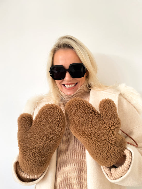 Teddy Mittens | Brown | Made with genuine Lamb Shearling