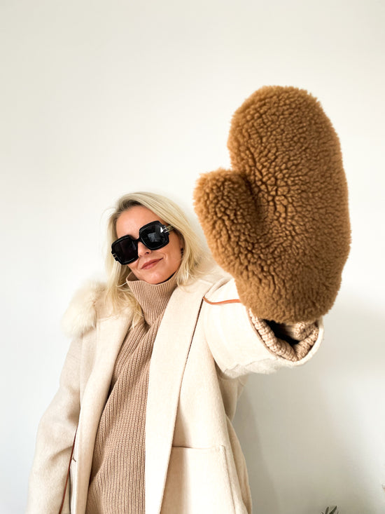Teddy Mittens | Brown | Made with genuine Lamb Shearling