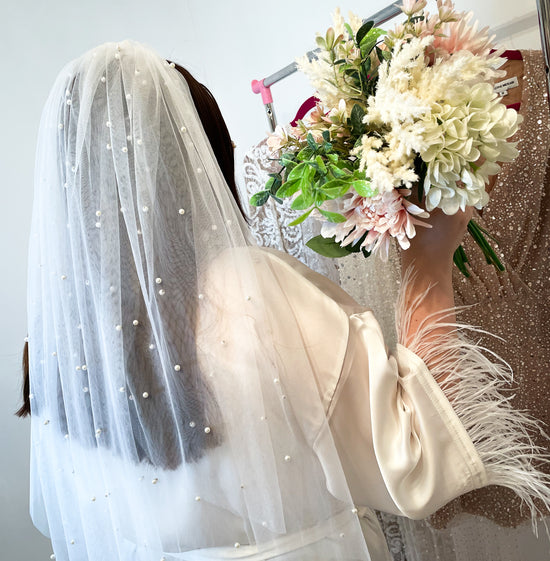Romantic Short Pearl Wedding Veil | Bridal