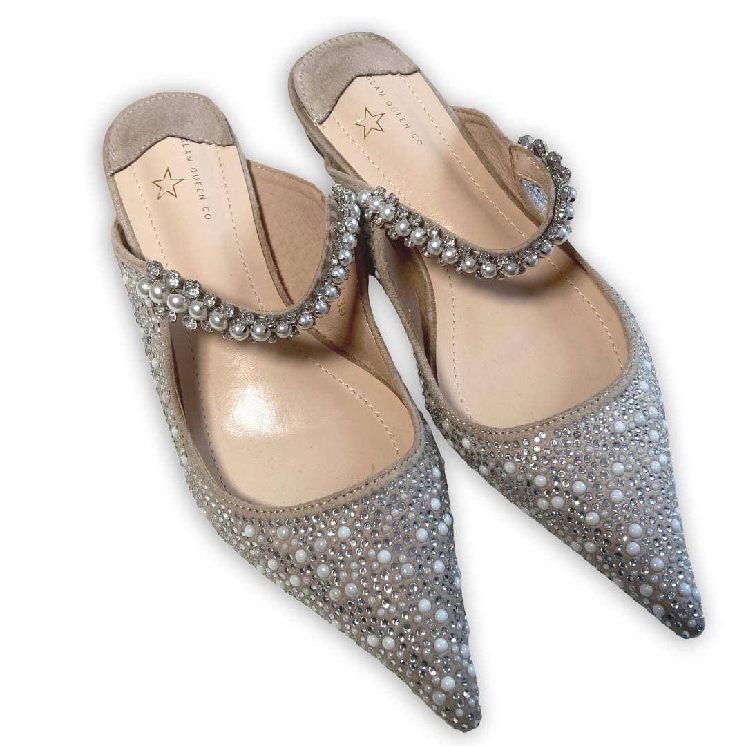 Silver flat shoes with embellishments